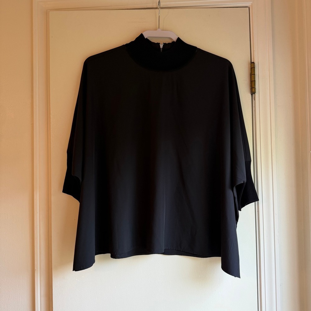 Athleta Black Batwing Mock Neck Poncho Top Back Zip SP 352959-00